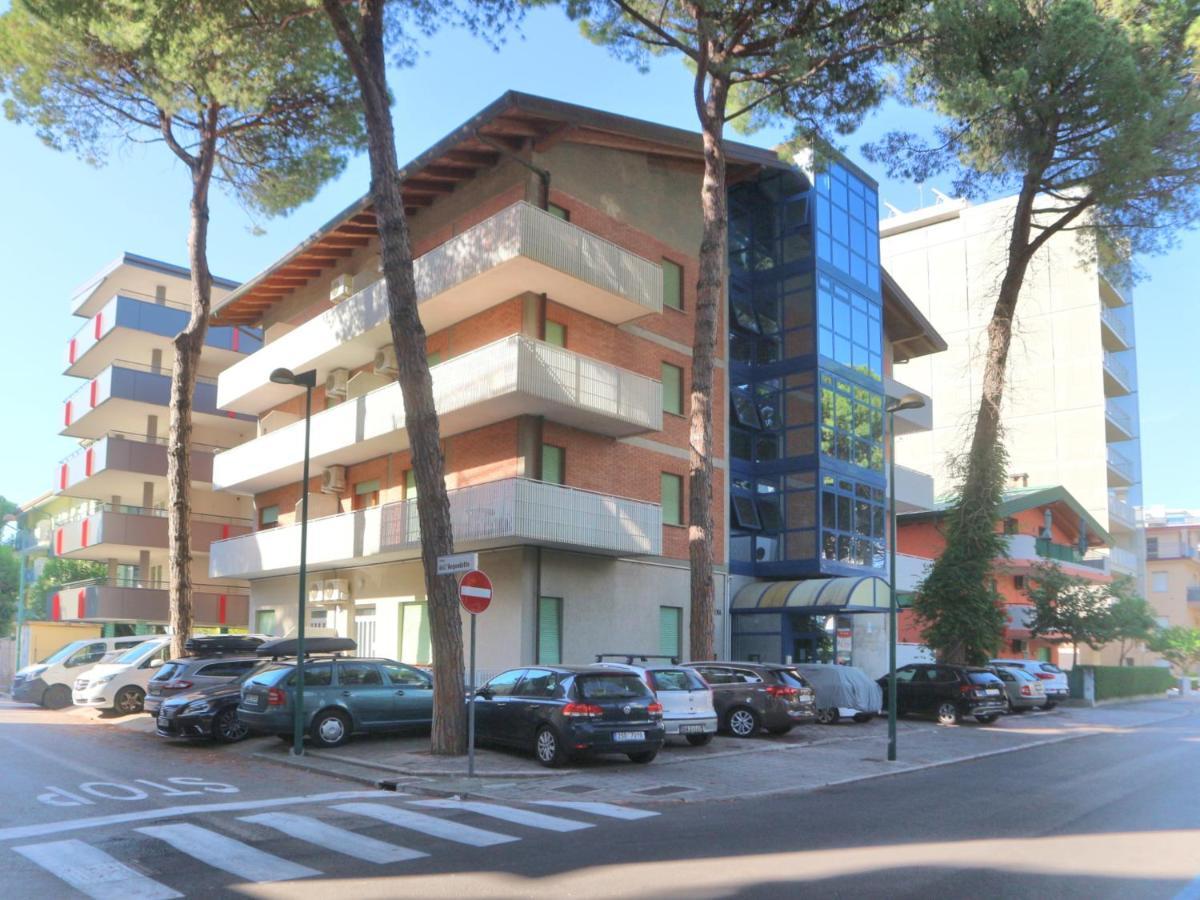 Elena Apartment Lignano Sabbiadoro Exterior photo