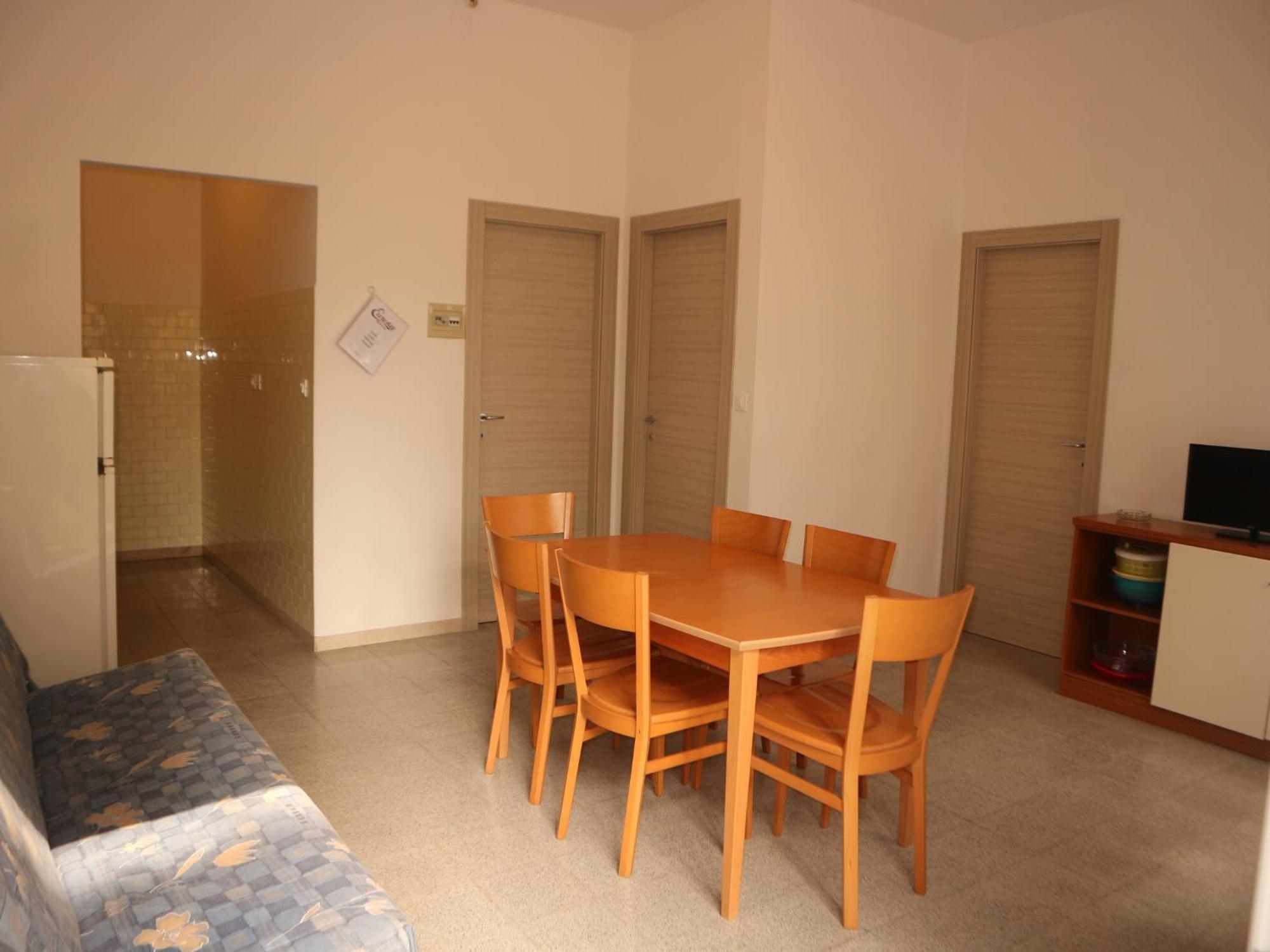 Elena Apartment Lignano Sabbiadoro Exterior photo